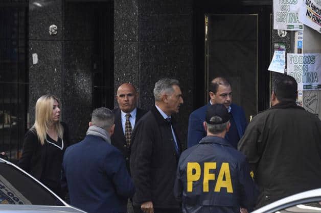 En qué contexto se atentó contra vice argentina