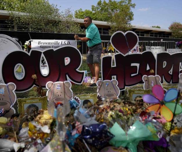 Alumnos esperaron una hora con maestra herida en Uvalde