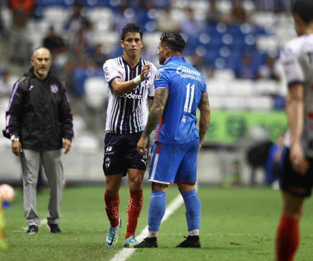 Maxi y Vegas, bajas de Rayados ante Bravos