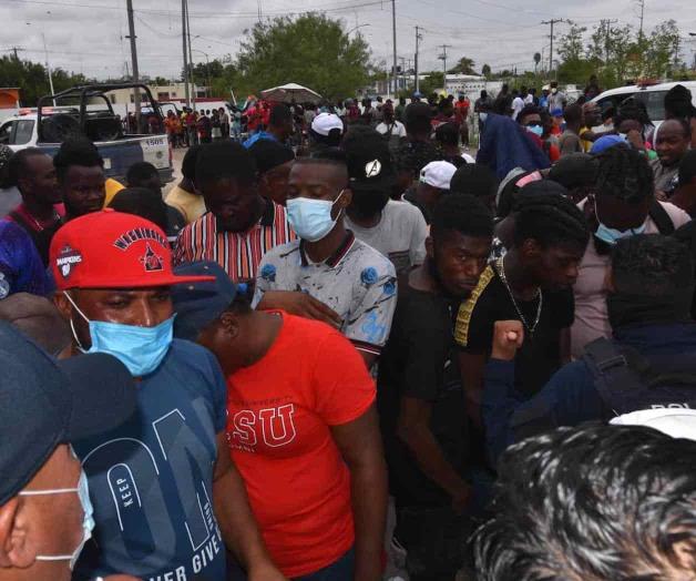 Sigue reclamo de migrantes