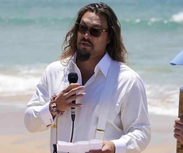 Jason Momoa se corta cabellera por una buena causa
