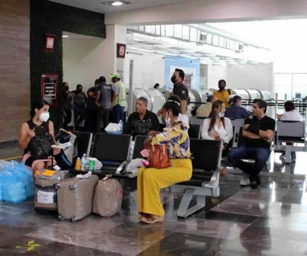 Llegan otros 80 médicos cubanos a México