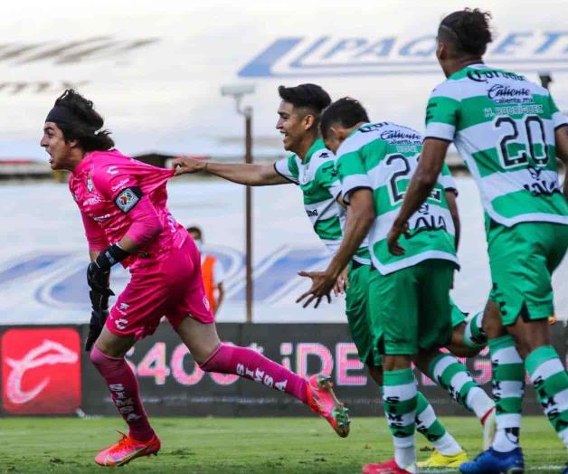 Acevedo rescata al Santos... con un gol Acevedo rescata al Santos... con un gol