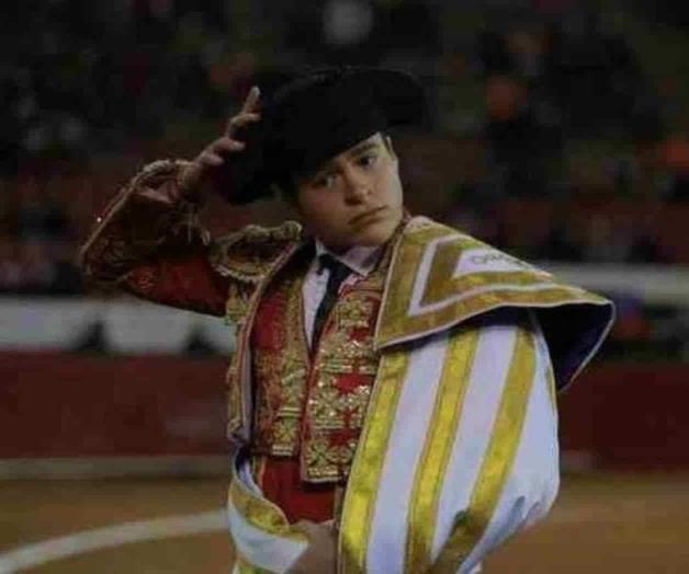 Él no jugaba a ser Superman, jugaba a ser torero Él no jugaba a ser Superman, jugaba a ser torero