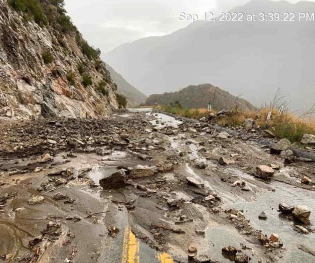 Deslizamientos causan evacuaciones en California