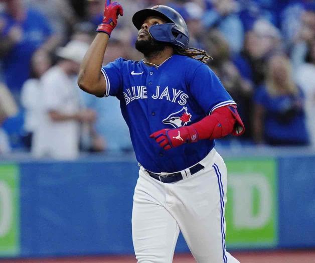 Guerrero Jr., logra su jonrón 100 en el triunfo de Azulejos Guerrero Jr., logra su jonrón 100 en el triunfo de Azulejos