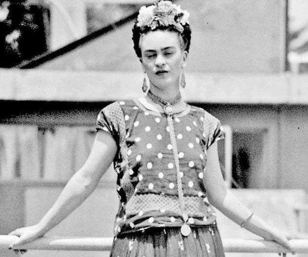 Recuerdan travesía de Frida por París