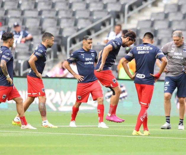 Vuelven Maxi y Vegas  al once de Rayados