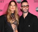 Modelo asegura que Adam Levine le fue infiel a su esposa