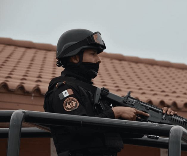 Civiles armados emboscan a policías en Anáhuac, NL; hay un agente muerto Civiles armados emboscan a policías en Anáhuac, NL; hay un agente muerto