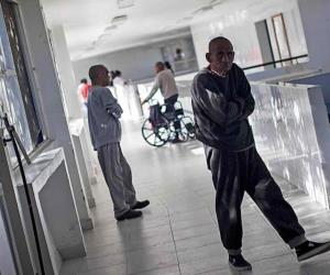 Una política de salud mental atrasada, y estigmatizada