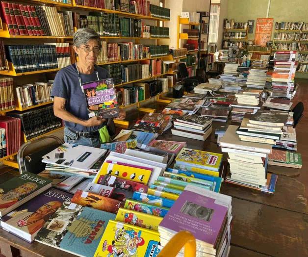 Llega remesa de libros a biblioteca Llega remesa de libros a biblioteca