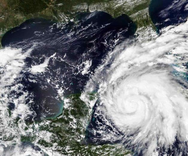 Huracán Ian corta a Cuba por el occidente y deja destrucción