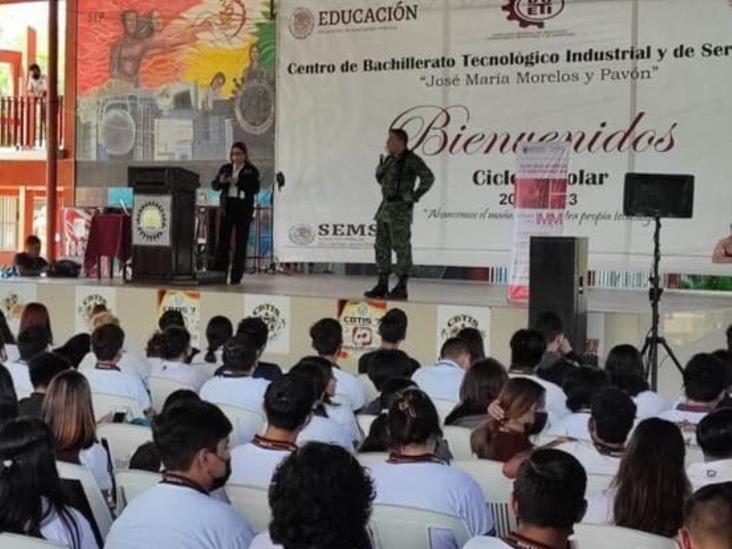 Ejército imparte pláticas en planteles educativos Ejército imparte pláticas en planteles educativos