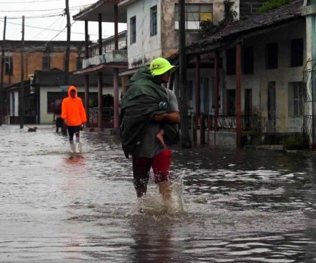 Ofrece AMLO a Cuba apoyo para atender apagón tras huracán