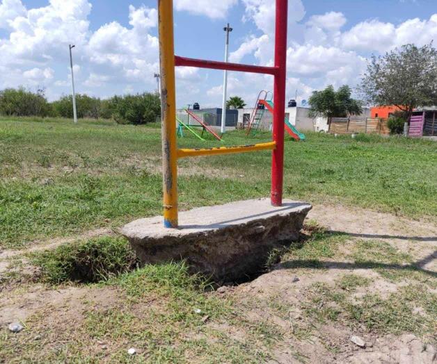 Dañan vándalos el Paseo del Valle