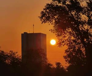 Evalúan impacto económico por eliminación de horario de verano