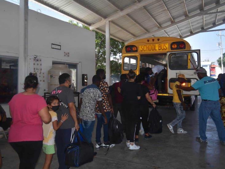 Se van cientos de migrantes cada día Se van cientos de migrantes cada día