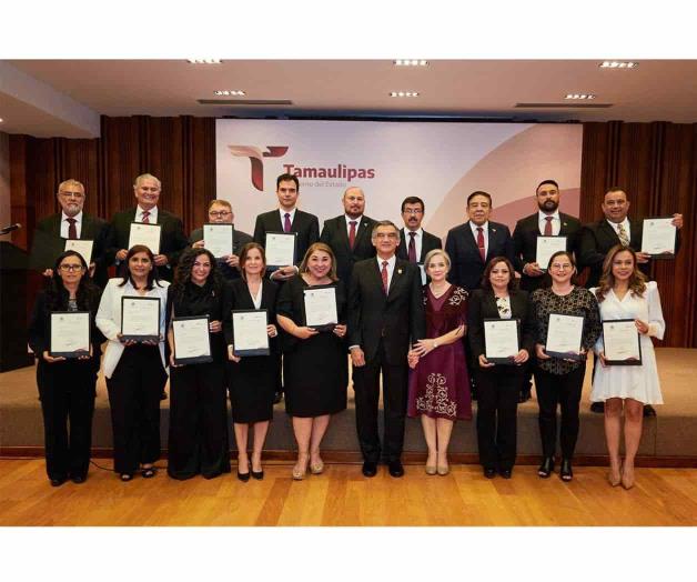 Entrega Américo Villarreal Anaya 15 nombramientos