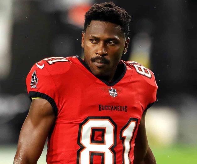 Ahora acusan de fraude a Antonio Brown 