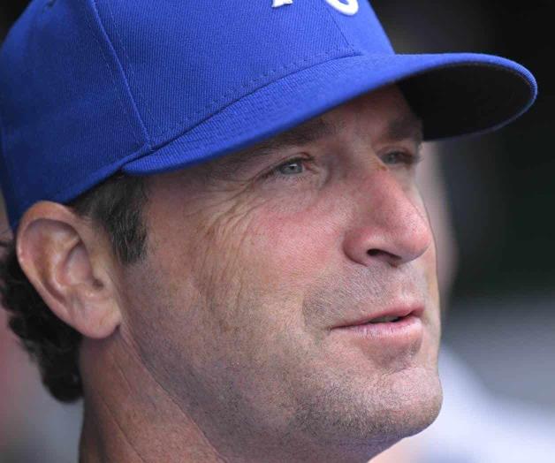 Despiden Reales a Matheny tras campaña de 97 derrotas Despiden Reales a Matheny tras campaña de 97 derrotas