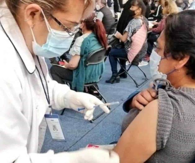 OMS no ve datos suficientes para recomendar antes la vacuna contra ómicron que la de refuerzo