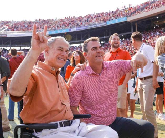 Disputan el voto hispano