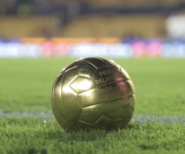 Recibe Gignac Balón de Oro en el Uni 