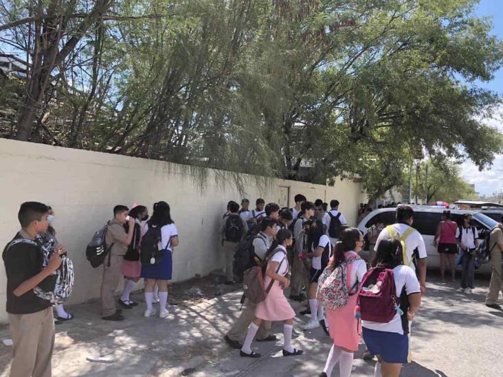 Monitorean salida en la secundaria 3 Monitorean salida en la secundaria 3