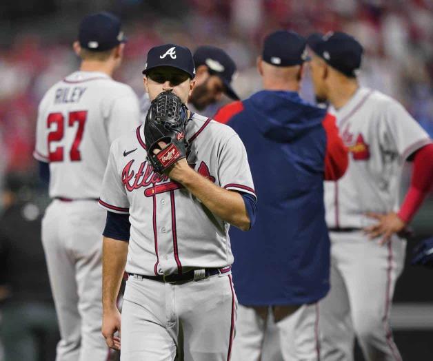 Con jonrón de Hoskins y Haper, Filis apabullan a Bravos