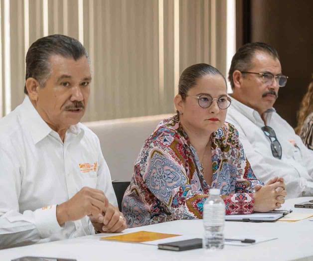 Se reúnen autoridades de la SET y el SNTE