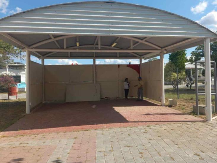 Preparan stand en la Feria Tamaulipas Preparan stand en la Feria Tamaulipas