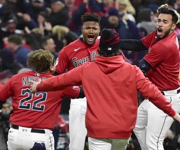 Dejan a los Yanquis en la lona