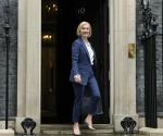 Liz Truss pasa del triunfo a los problemas en 6 semanas