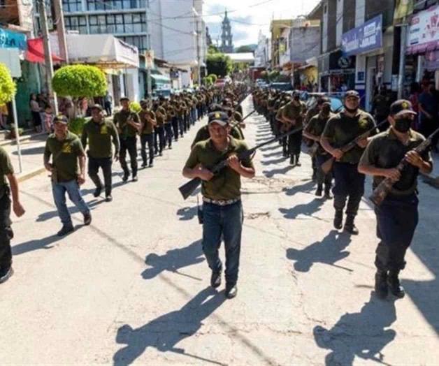 Marchan comunitarios por 27 años de patrullajes en Guerrero 