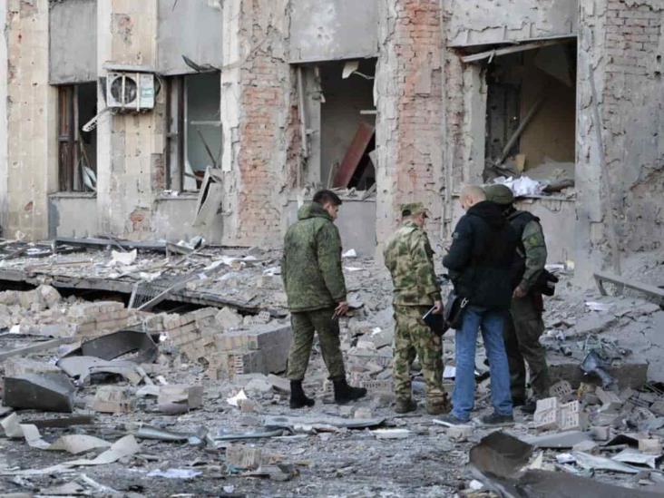 Cohetes golpean la oficina del alcalde en Donetsk Cohetes golpean la oficina del alcalde en Donetsk