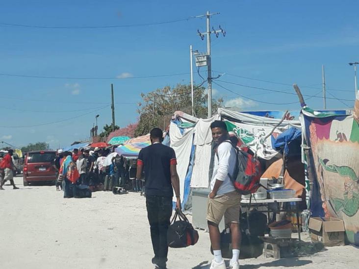 Estrangulan calles migrantes haitianos Estrangulan calles migrantes haitianos