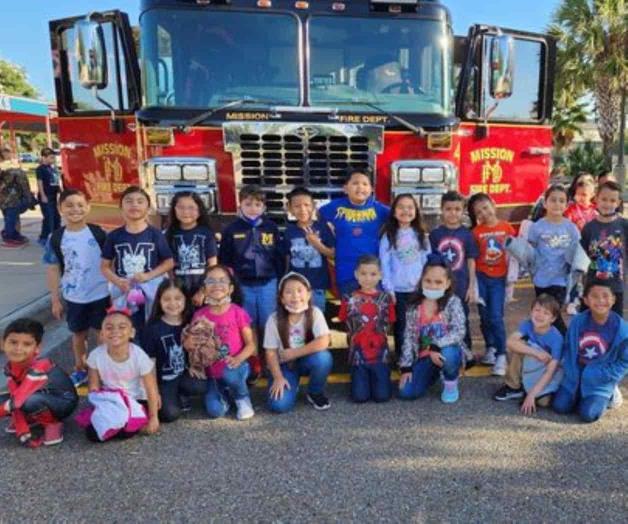 Enseñan a niños sobre riesgos de incendios