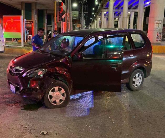 Chocan abajo del Puente Broncos