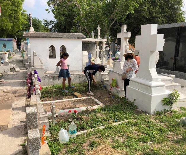 Amplían horarios de panteones por temporada en Matamoros