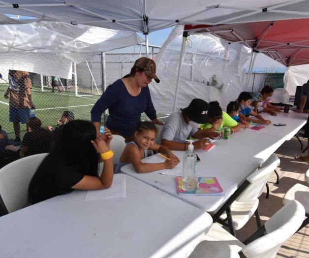 Abren escuelas a los migrantes