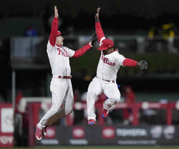 4 jonrones y Filis vencen a los Padres 4 jonrones y Filis vencen a los Padres