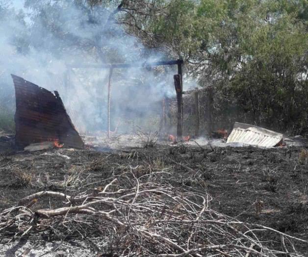 Consume incendio rancho abandonado