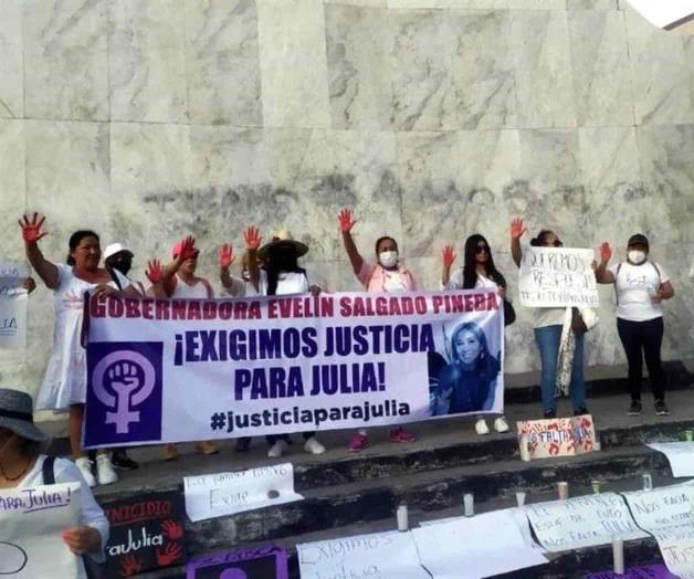 Marchan enfermeras por crimen de compañera en Guerrero