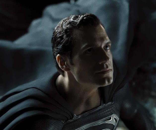 Henry Cavill vuelve a ponerse la capa de Superman Henry Cavill vuelve a ponerse la capa de Superman