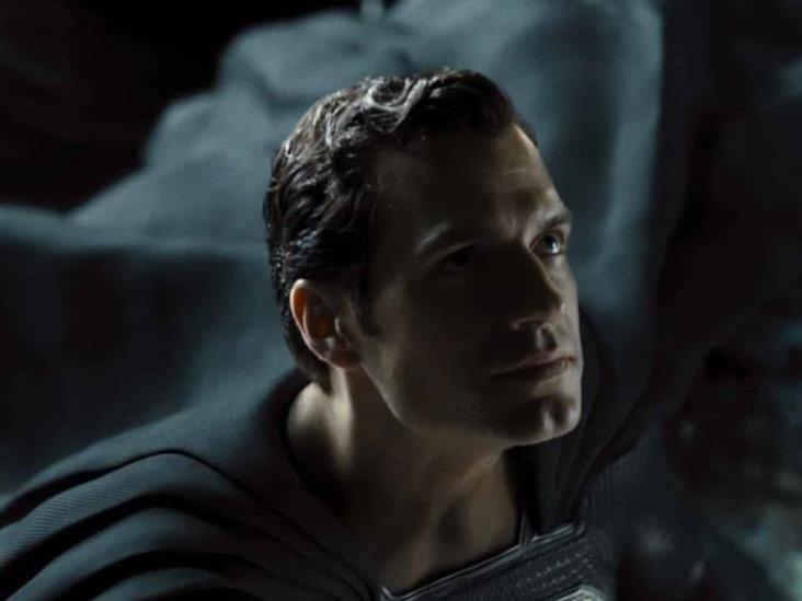 Henry Cavill vuelve a ponerse la capa de Superman Henry Cavill vuelve a ponerse la capa de Superman