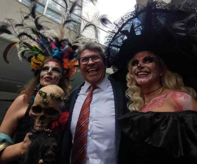 Se dan senadores puente de ocho días por Día Muertos 