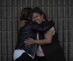 Juntas 27 a&ntilde;os despu&eacute;s: as&iacute; fue el reencuentro de una madre y su hija robada en M&eacute;xico
