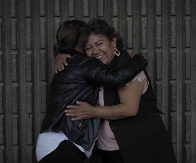 Juntas 27 años después: así fue el reencuentro de una madre y su hija robada en México