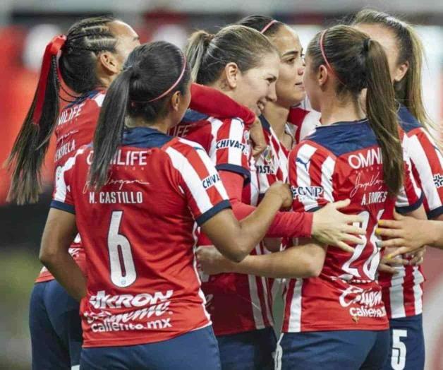 Chivas Femenil toma ventaja ante Cruz Azul